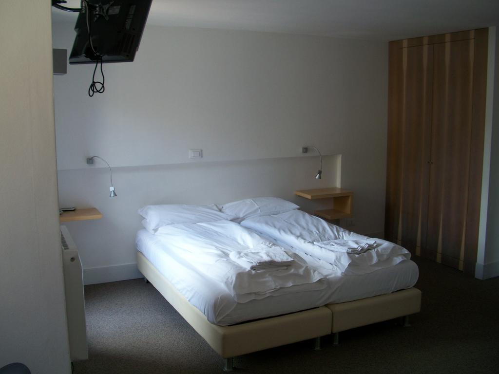 Hotel Turan 莱德萨阿尔卑斯 客房 照片